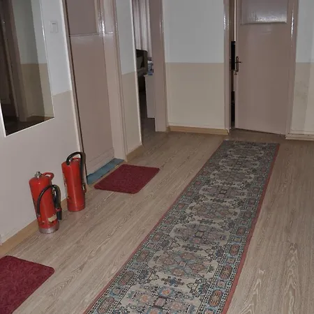 Hostel Koesk Otel